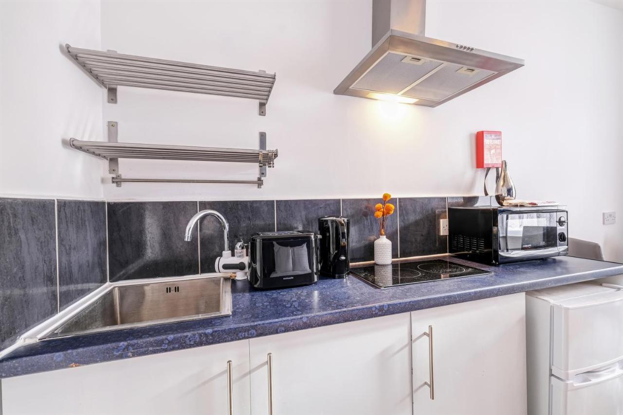 Fernbank Rooms Sudbury Hill, Harrow, Self-Contained Studios With En-Suite Harrow on the Hill 外观 照片