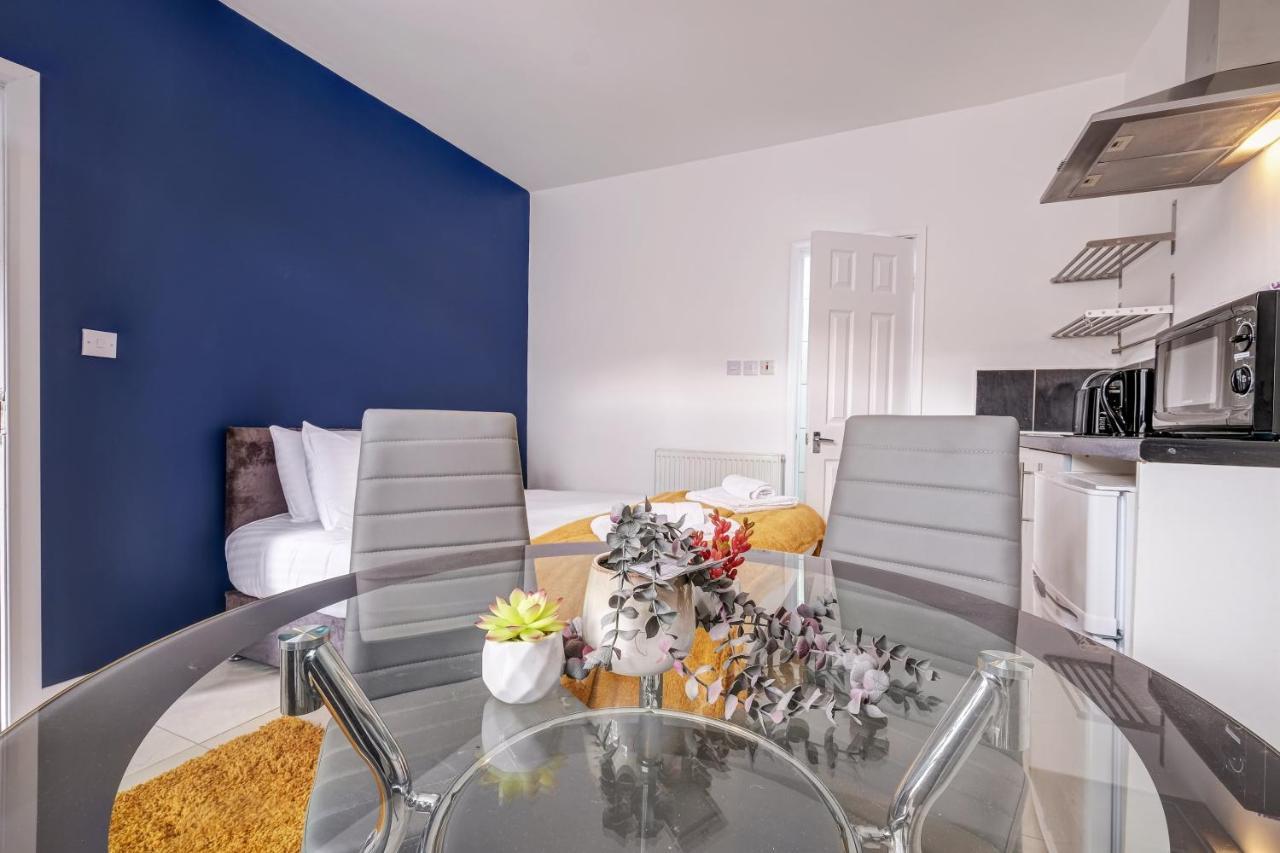 Fernbank Rooms Sudbury Hill, Harrow, Self-Contained Studios With En-Suite Harrow on the Hill 外观 照片