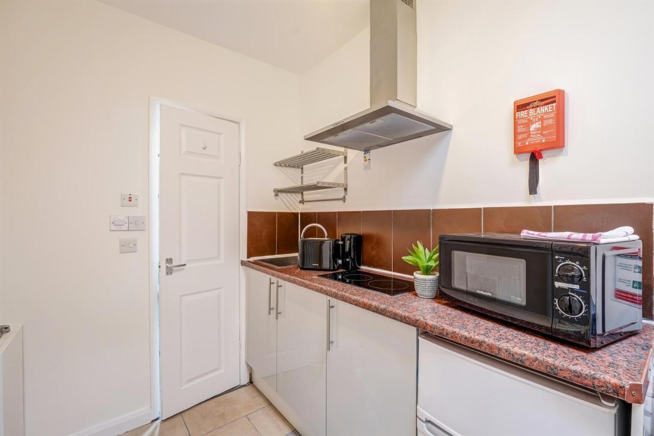 Fernbank Rooms Sudbury Hill, Harrow, Self-Contained Studios With En-Suite Harrow on the Hill 外观 照片