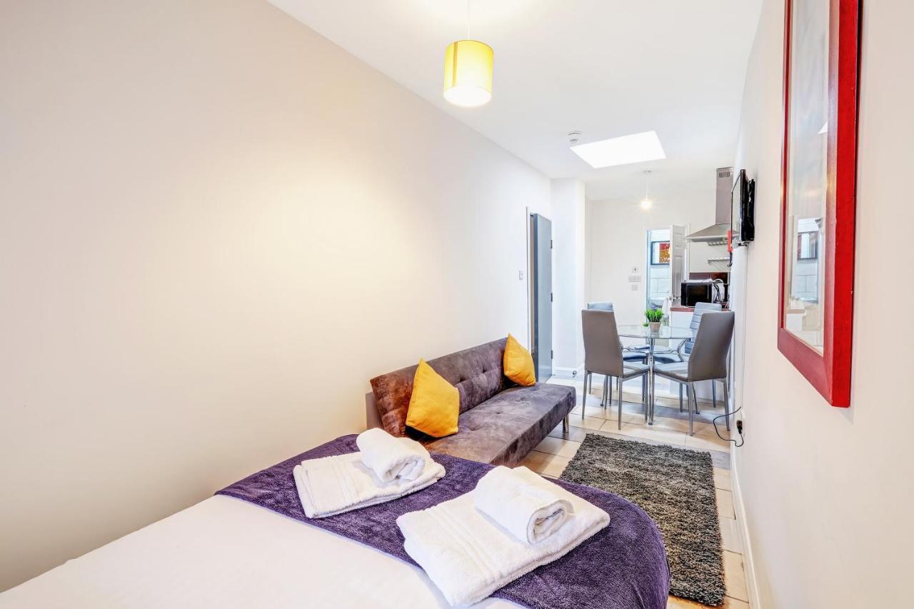 Fernbank Rooms Sudbury Hill, Harrow, Self-Contained Studios With En-Suite Harrow on the Hill 外观 照片