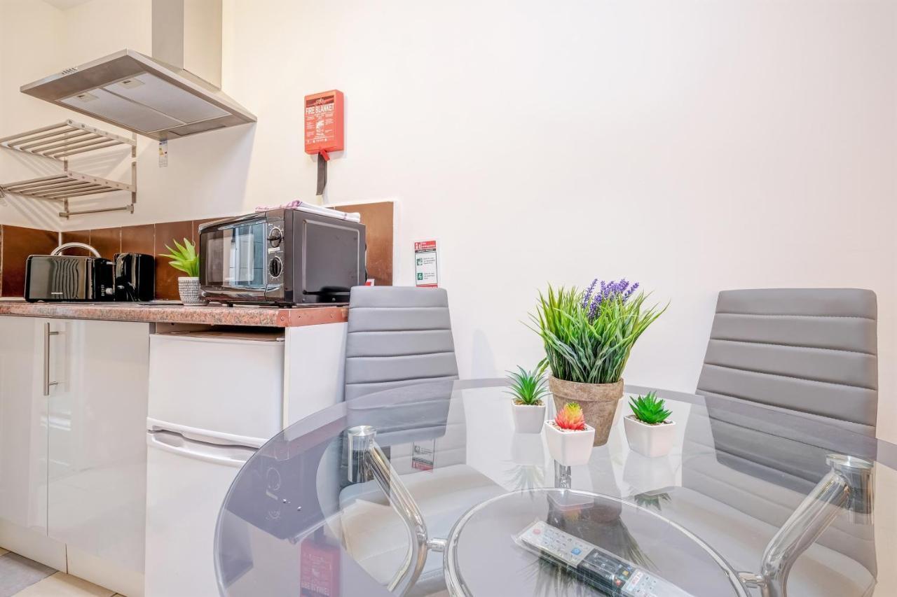 Fernbank Rooms Sudbury Hill, Harrow, Self-Contained Studios With En-Suite Harrow on the Hill 外观 照片