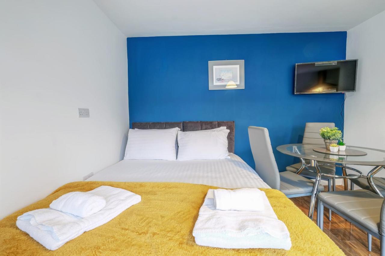 Fernbank Rooms Sudbury Hill, Harrow, Self-Contained Studios With En-Suite Harrow on the Hill 外观 照片